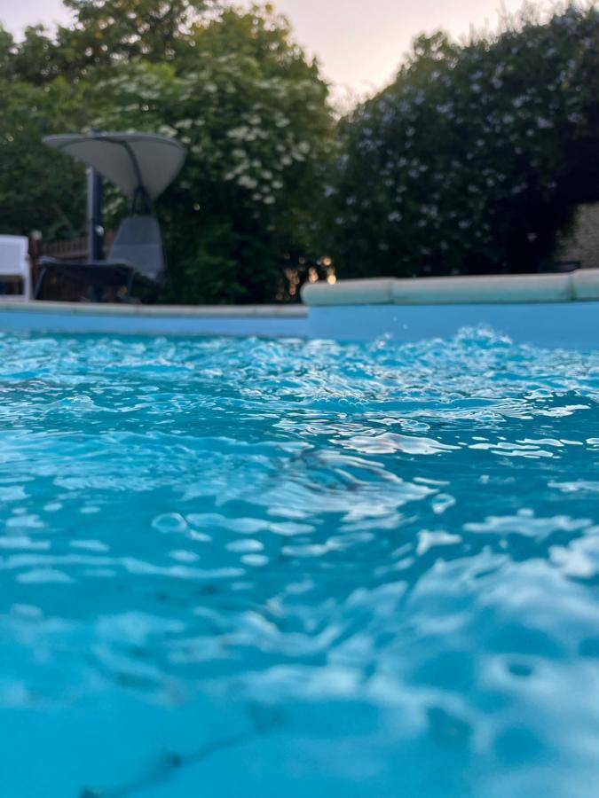 La Colline De Tilleul - Les Deux Puits - Cosy Cottage With Swimming Pool Near Aubeterre Saint-Romain  Eksteriør billede